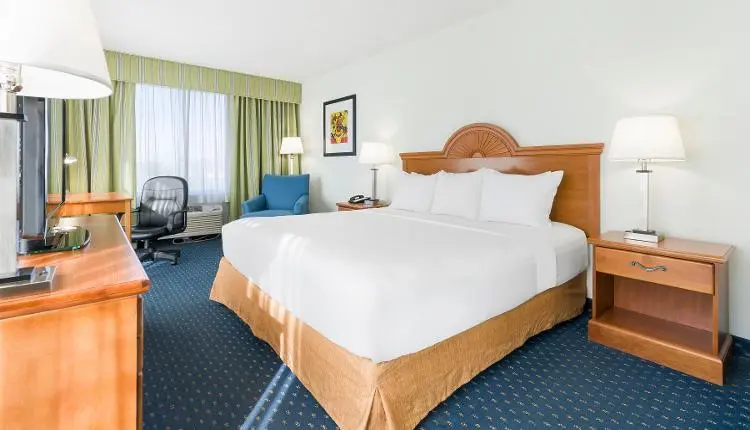 Thousand Hills Resort Hotel indoor heated pool and amenities for rainy day relaxation in Branson